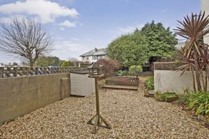 Photo 7- click for photo gallery